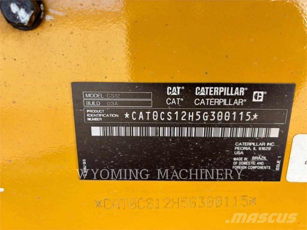 CAT CS12 沥青喷洒机