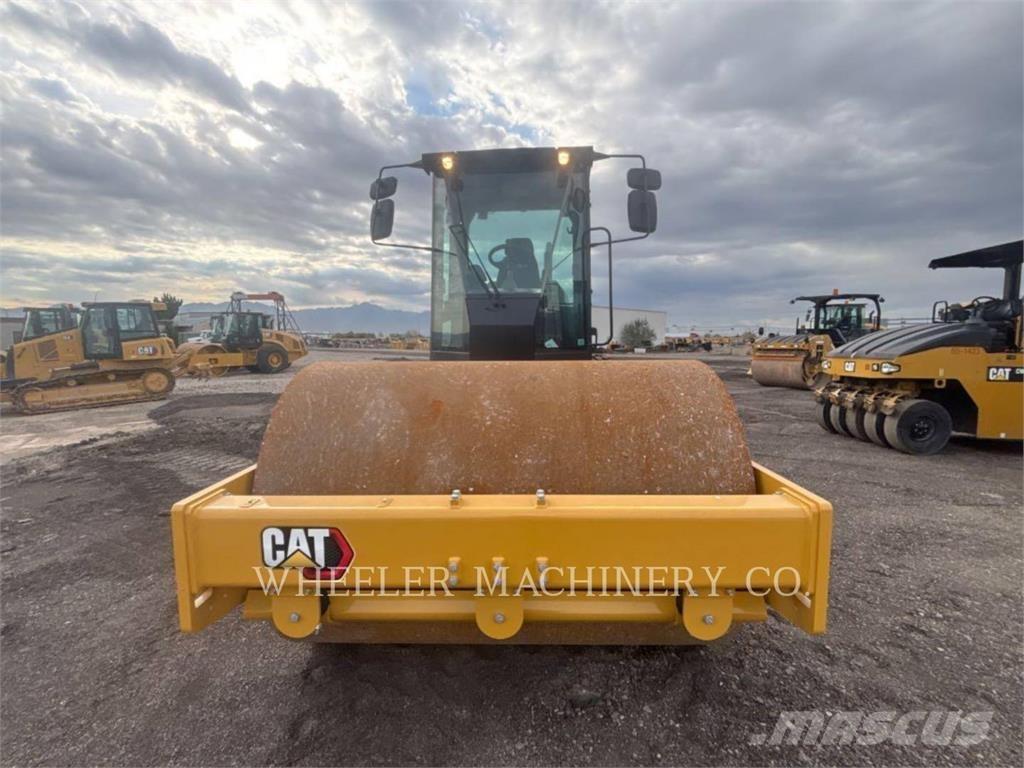 CAT CS12 单轮压路机