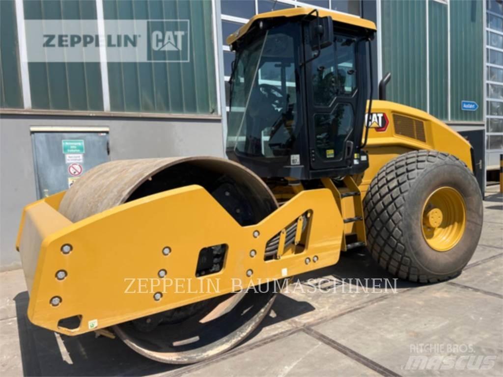CAT CS12GC 土壤压实机