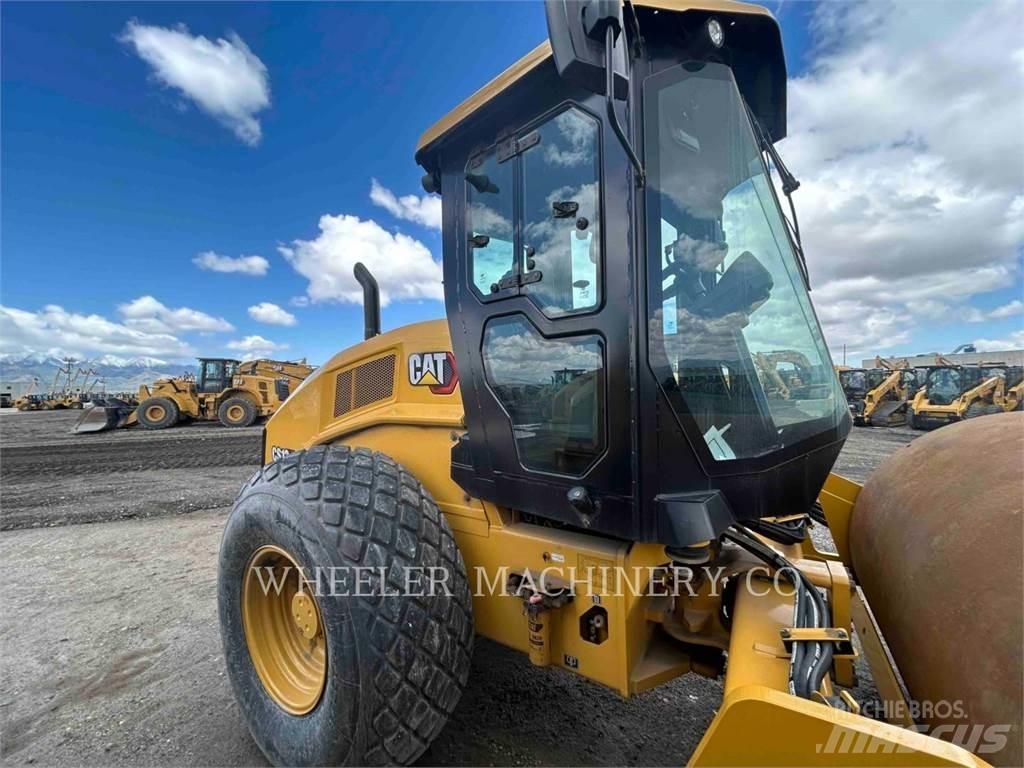 CAT CS13 GC 单轮压路机