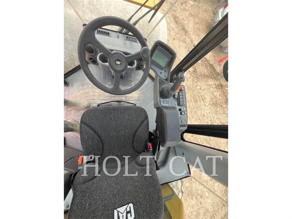 CAT CS19 单轮压路机