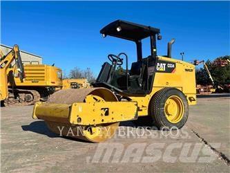 CAT CS34 土壤压实机