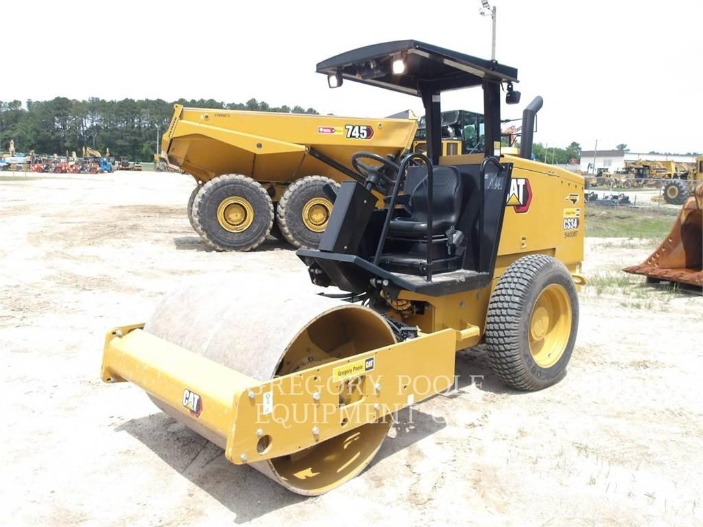 CAT CS34 单轮压路机