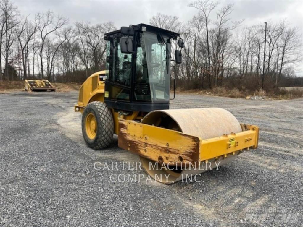 CAT CS44B 土壤压实机