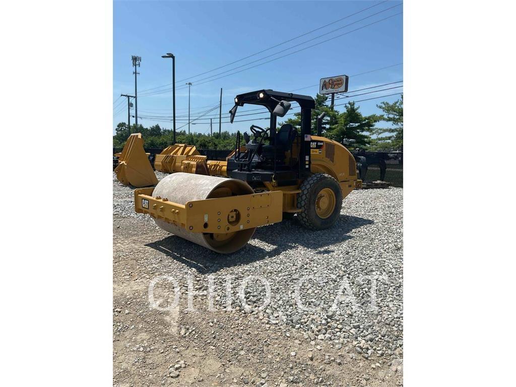 CAT CS44B 复合式压路机