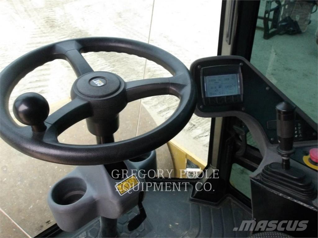 CAT CS44B 单轮压路机