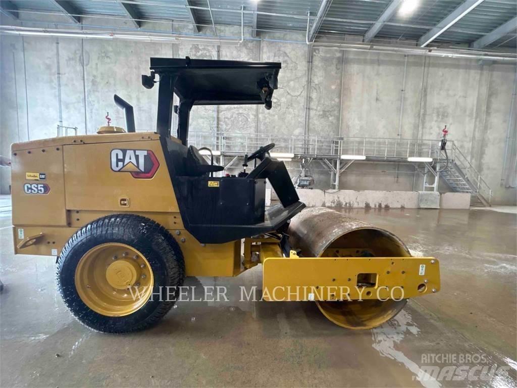 CAT CS5 单轮压路机