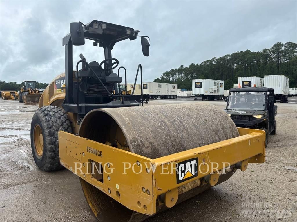 CAT CS54B 双轮压路机