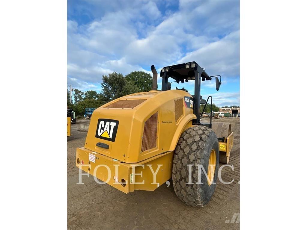 CAT CS54B 单轮压路机
