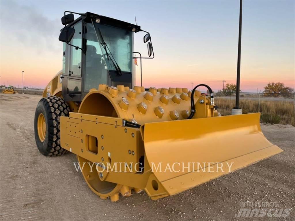 CAT CS56 沥青喷洒机