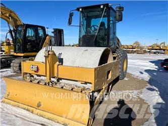CAT CS56B 土壤压实机