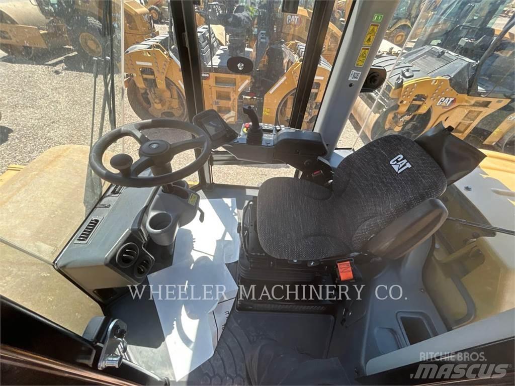CAT CS56B 单轮压路机