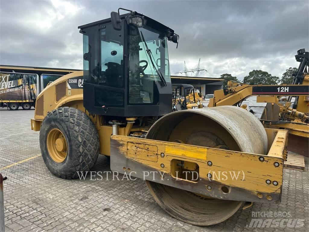 CAT CS56B 单轮压路机