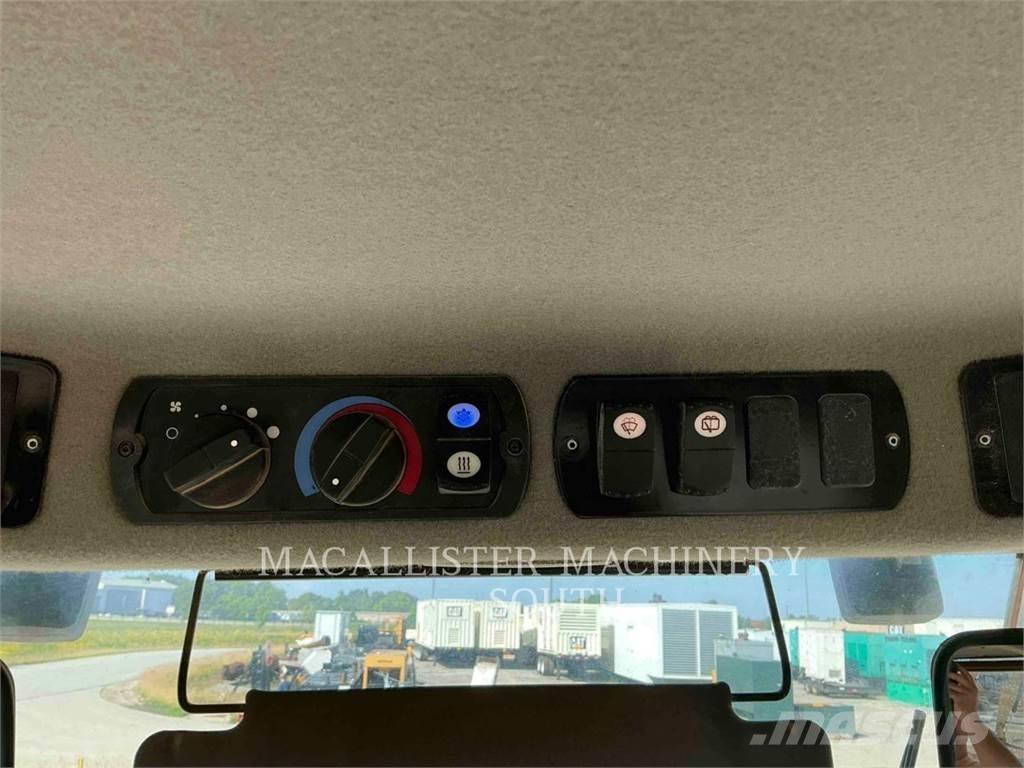 CAT CS56B 单轮压路机