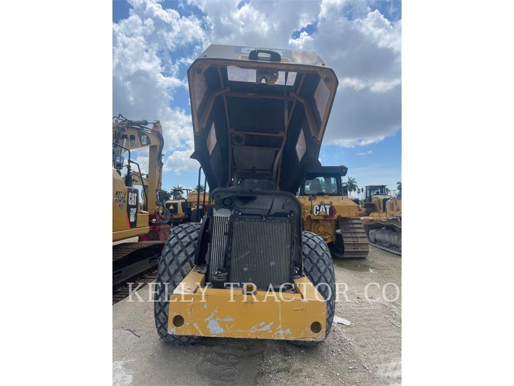 CAT CS56B 单轮压路机