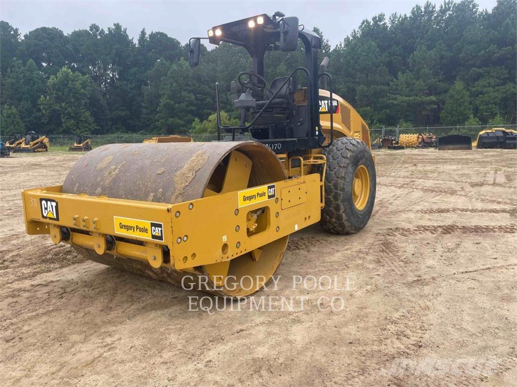 CAT CS56B 单轮压路机