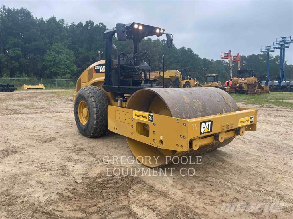 CAT CS56B 单轮压路机