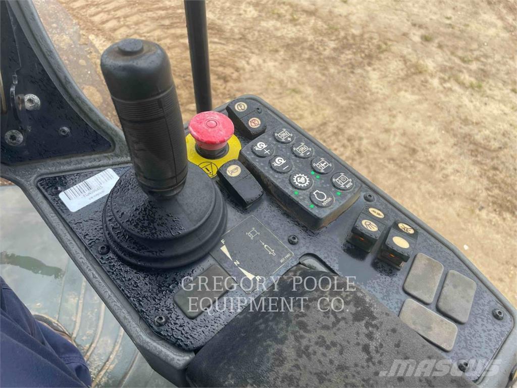 CAT CS56B 单轮压路机