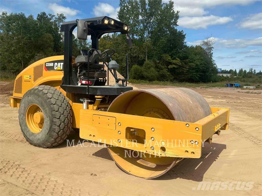 CAT CS56B 单轮压路机