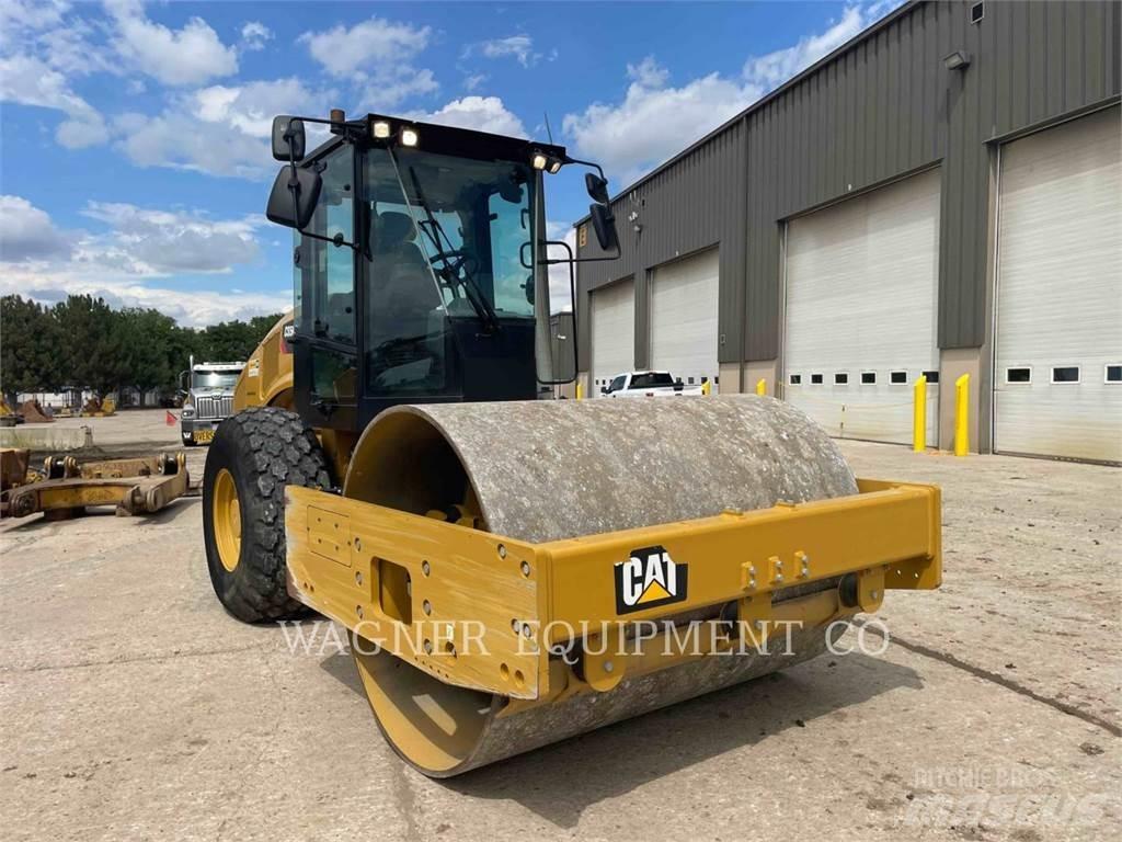 CAT CS56B 土壤压实机
