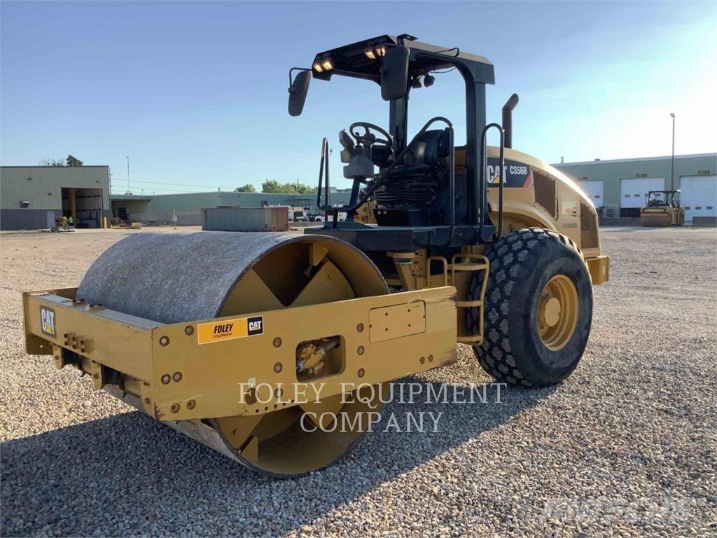 CAT CS56BO 土壤压实机