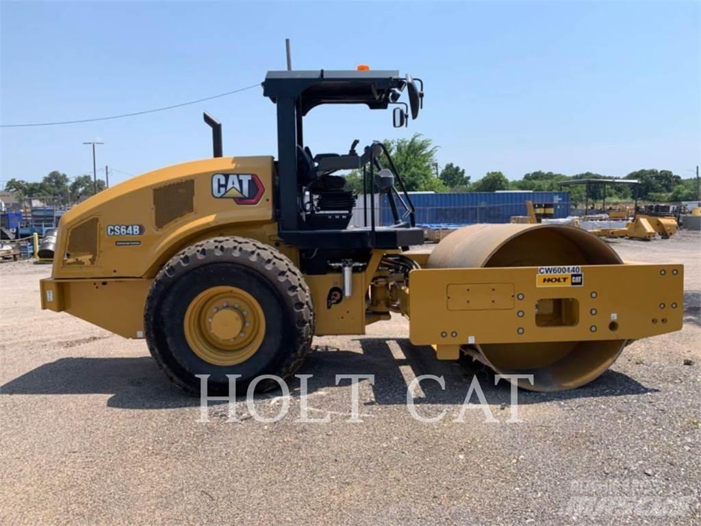 CAT CS64B 单轮压路机