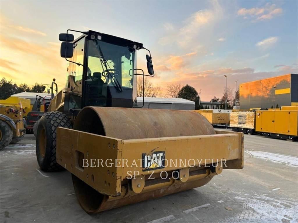 CAT CS64B 单轮压路机