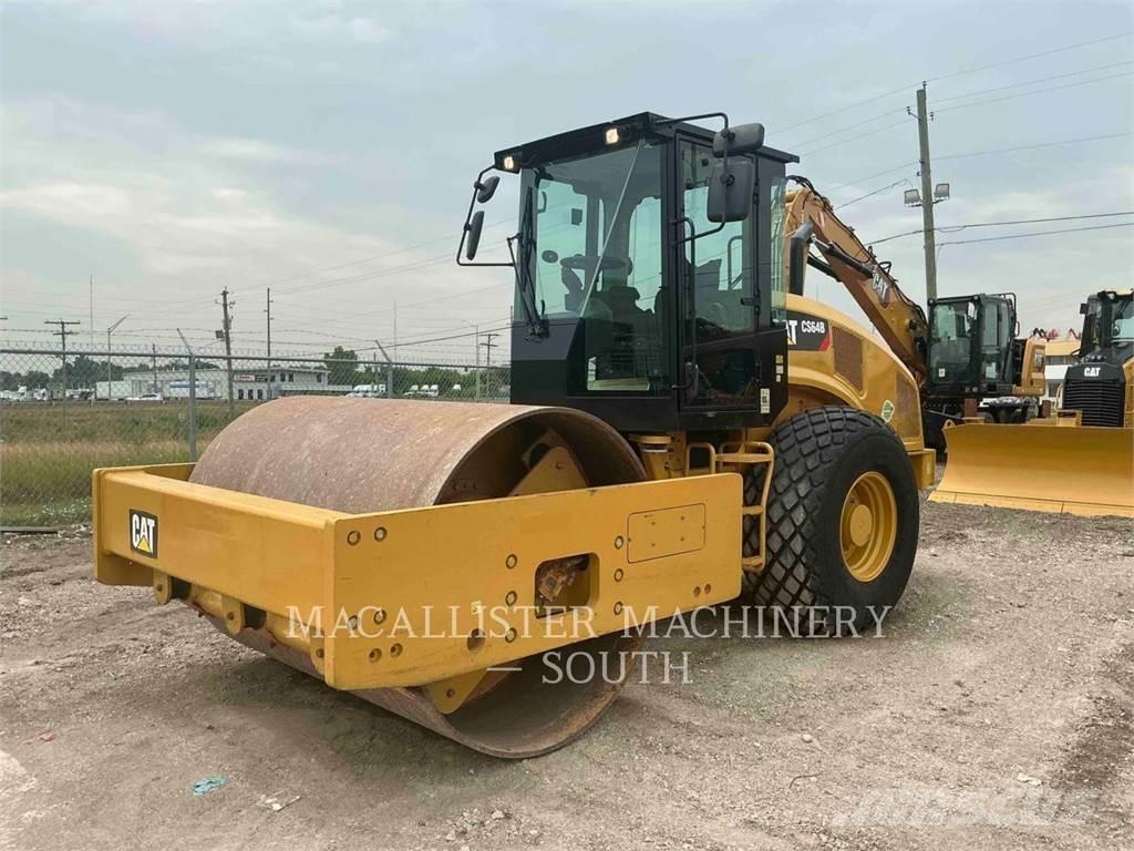 CAT CS64B 单轮压路机