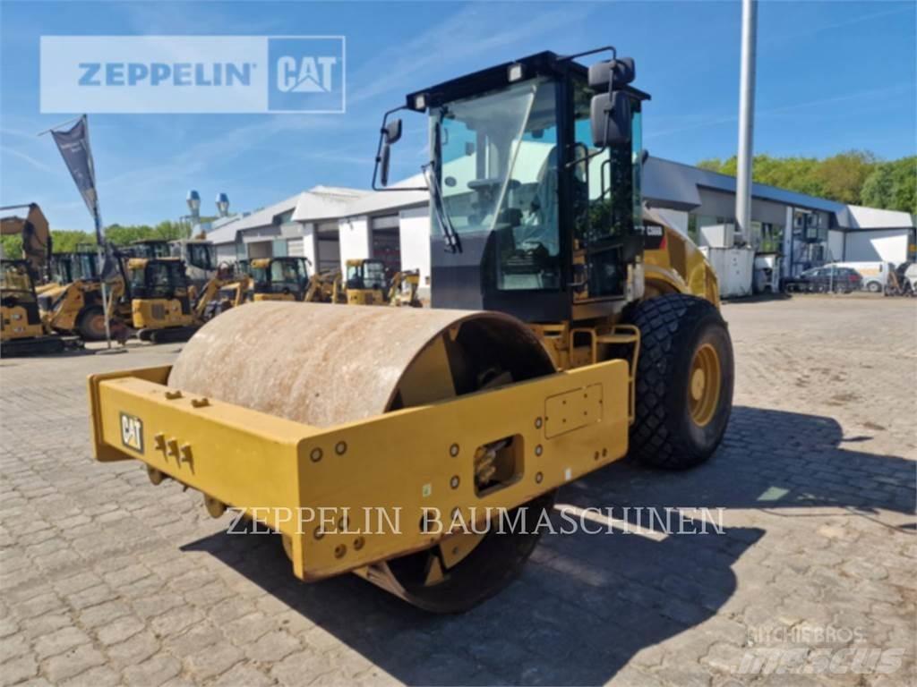 CAT CS66B 土壤压实机