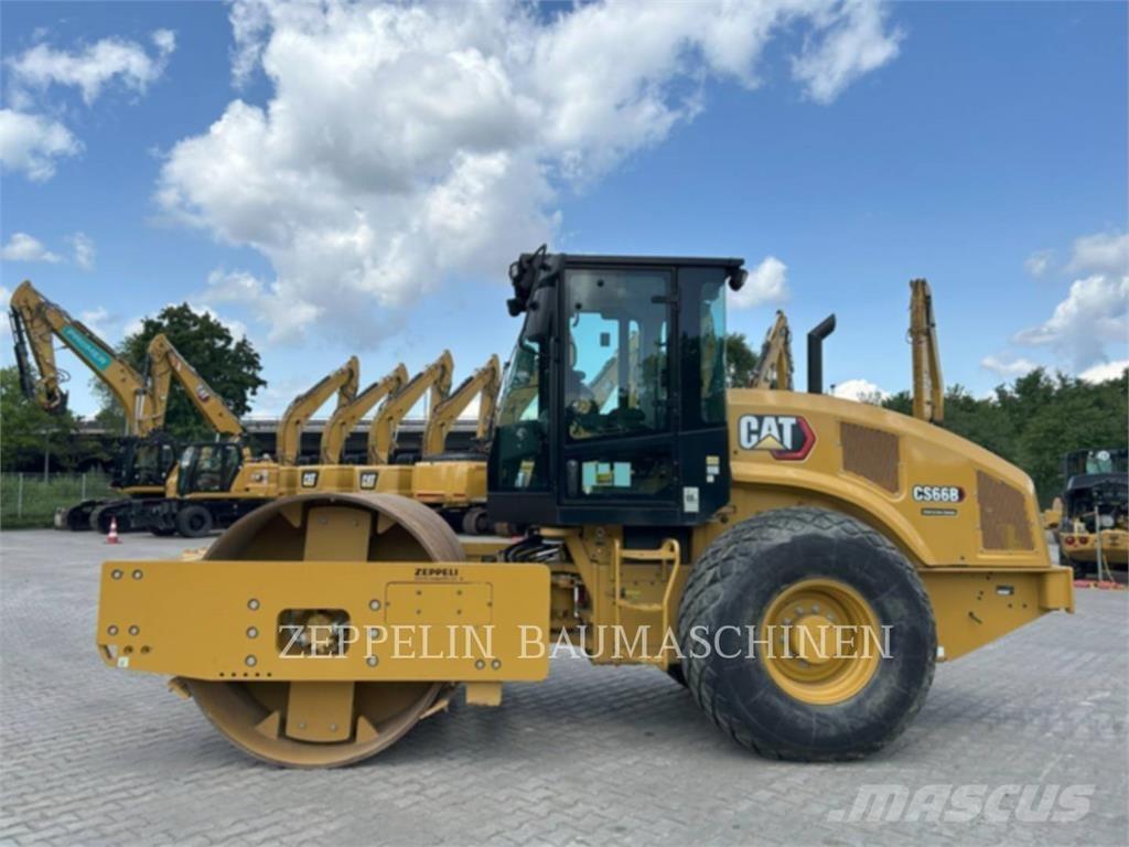 CAT CS66B 土壤压实机