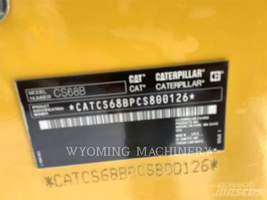 CAT CS68B 土壤压实机