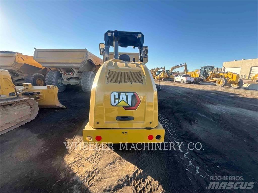 CAT CS7 单轮压路机
