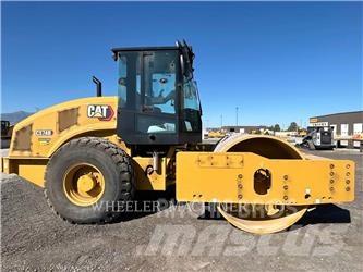 CAT CS74B 单轮压路机