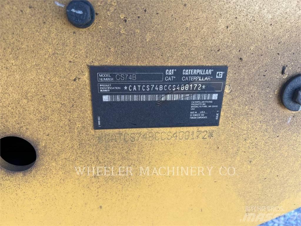 CAT CS74B 单轮压路机