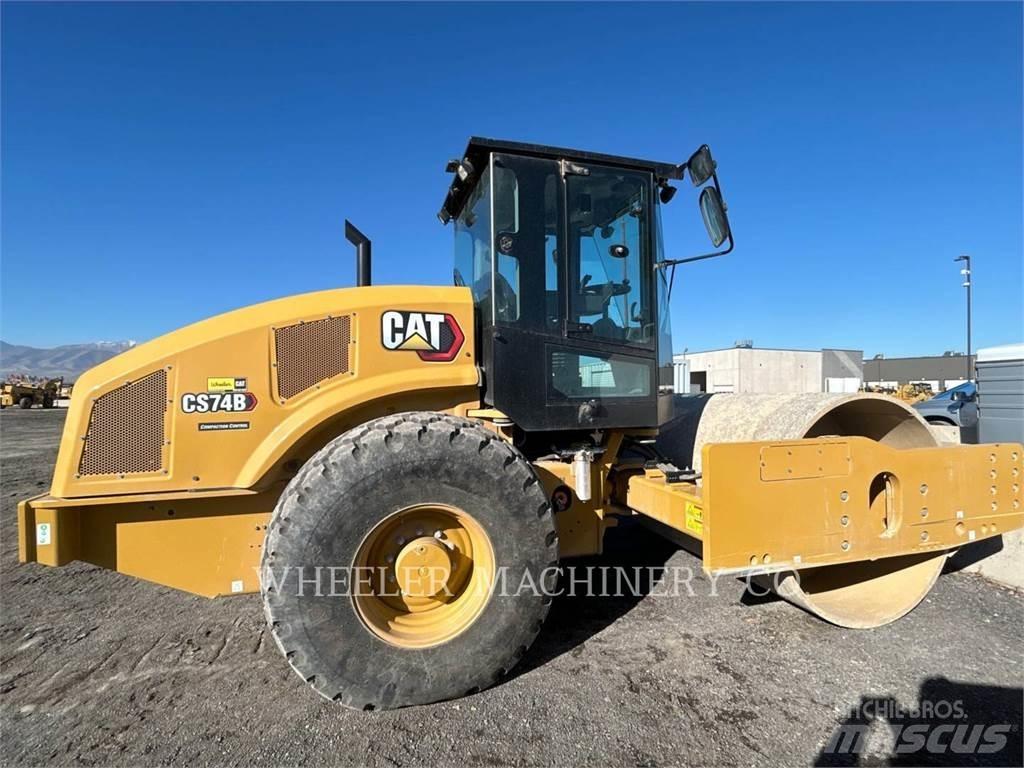 CAT CS74B 单轮压路机