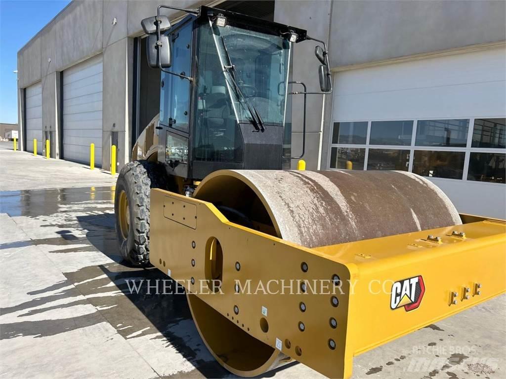 CAT CS74B 单轮压路机