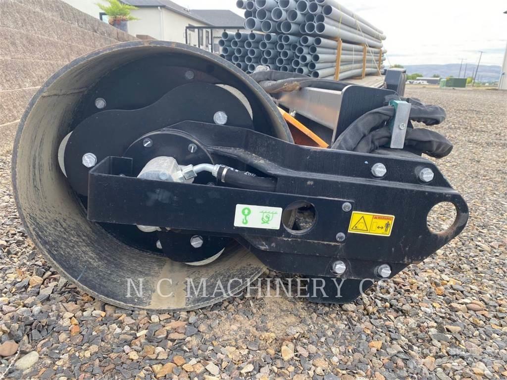 CAT CV119 滑移装载机