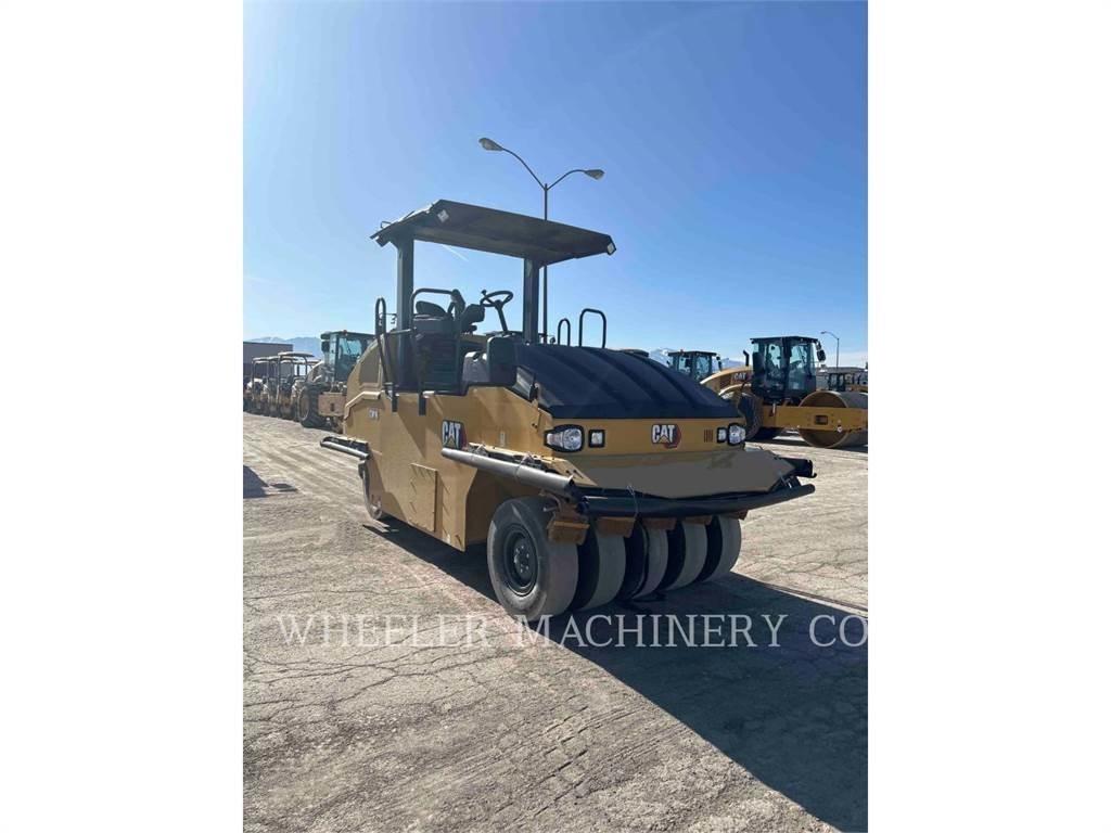 CAT CW16 胶轮压路机