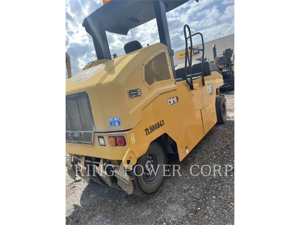 CAT CW16 双轮压路机