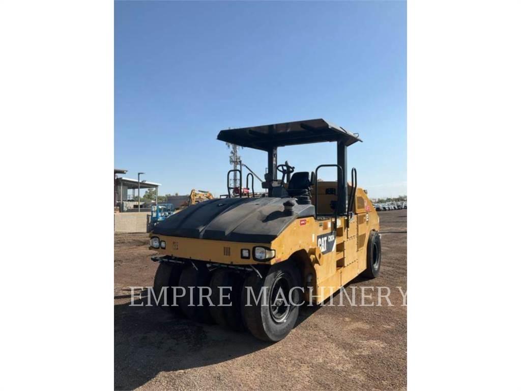 CAT CW34 胶轮压路机