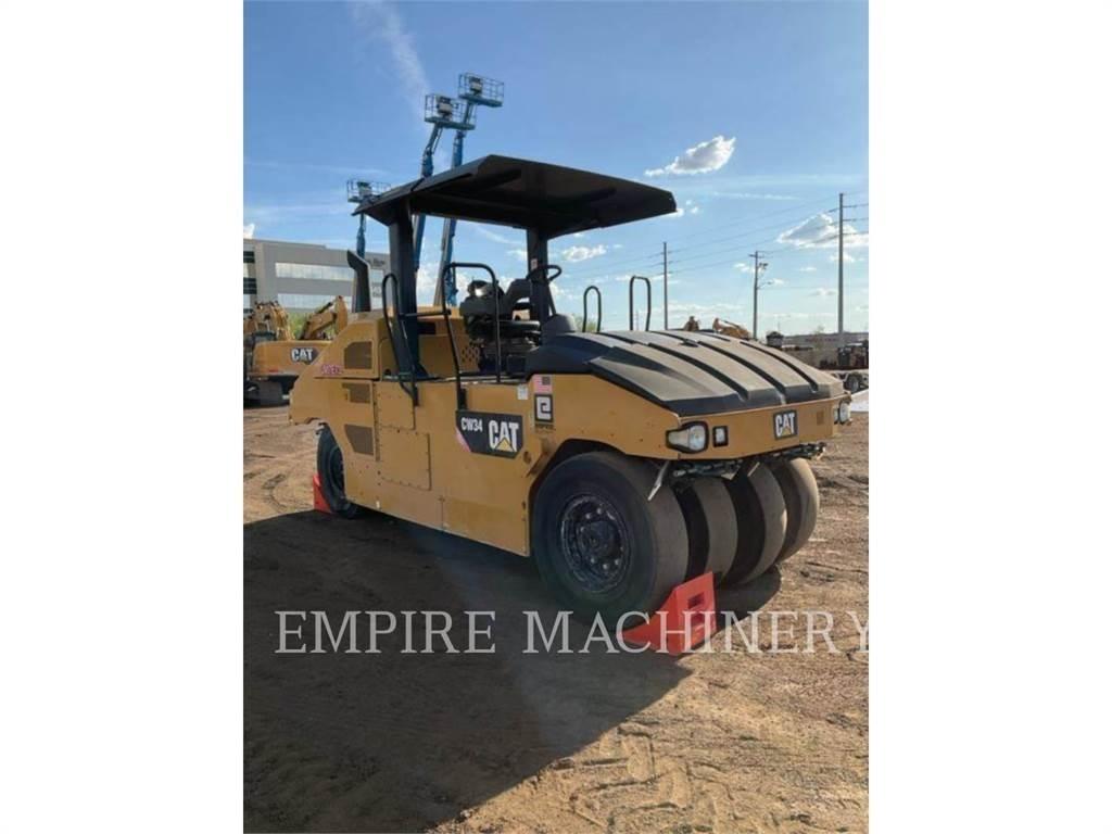 CAT CW34 胶轮压路机