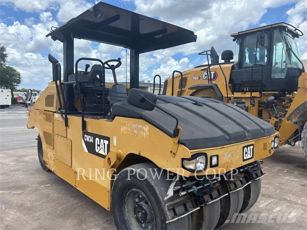 CAT CW34 双轮压路机