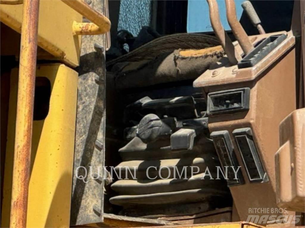 CAT D10 履带式推土机