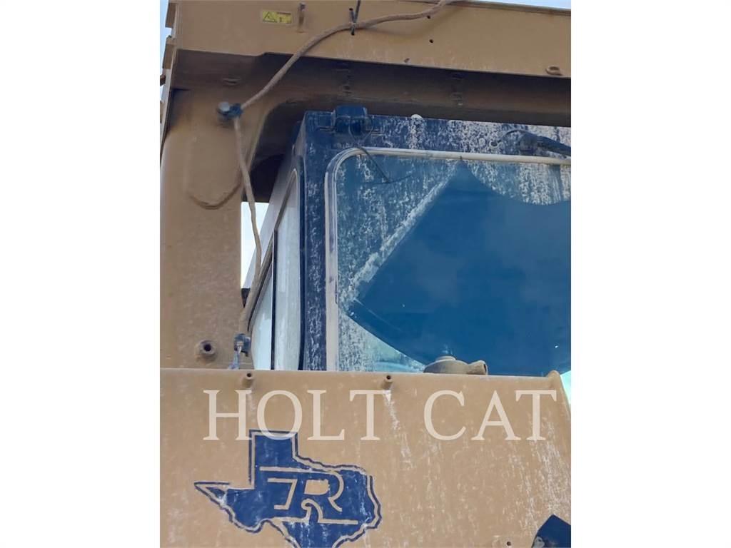 CAT D10T2 履带式推土机