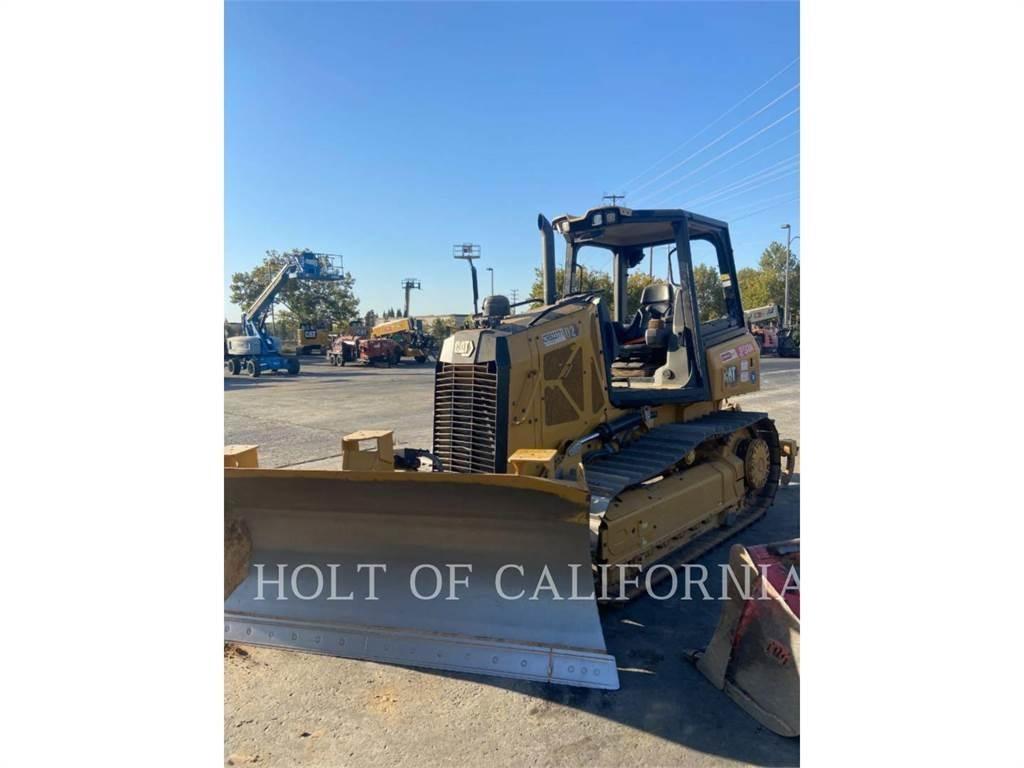 CAT D2 履带式推土机