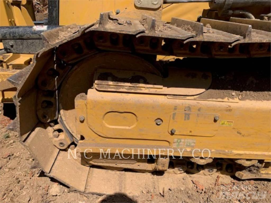 CAT D3 履带式推土机