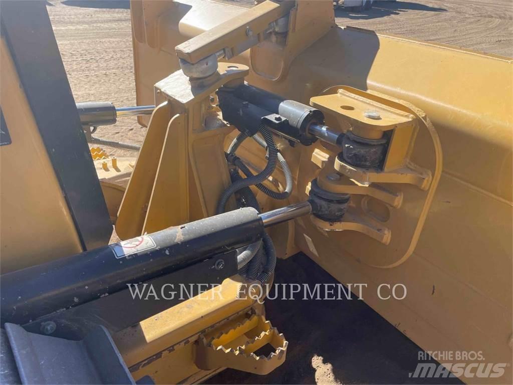 CAT D3 履带式推土机