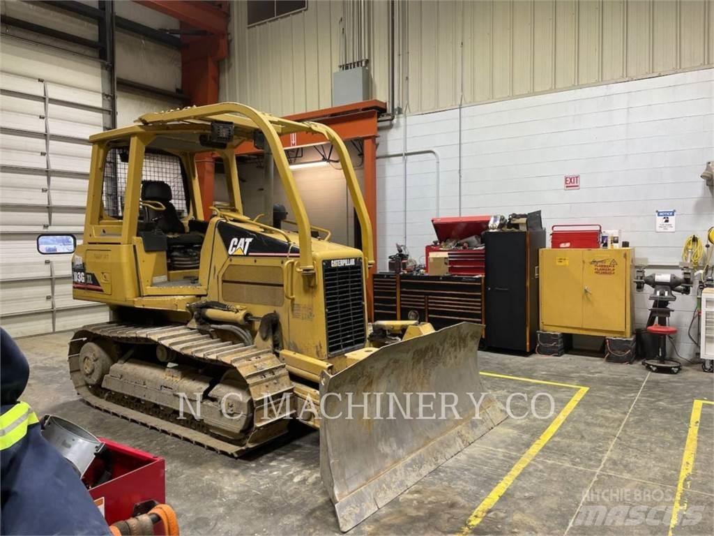 CAT D3G XLCN 履带式推土机