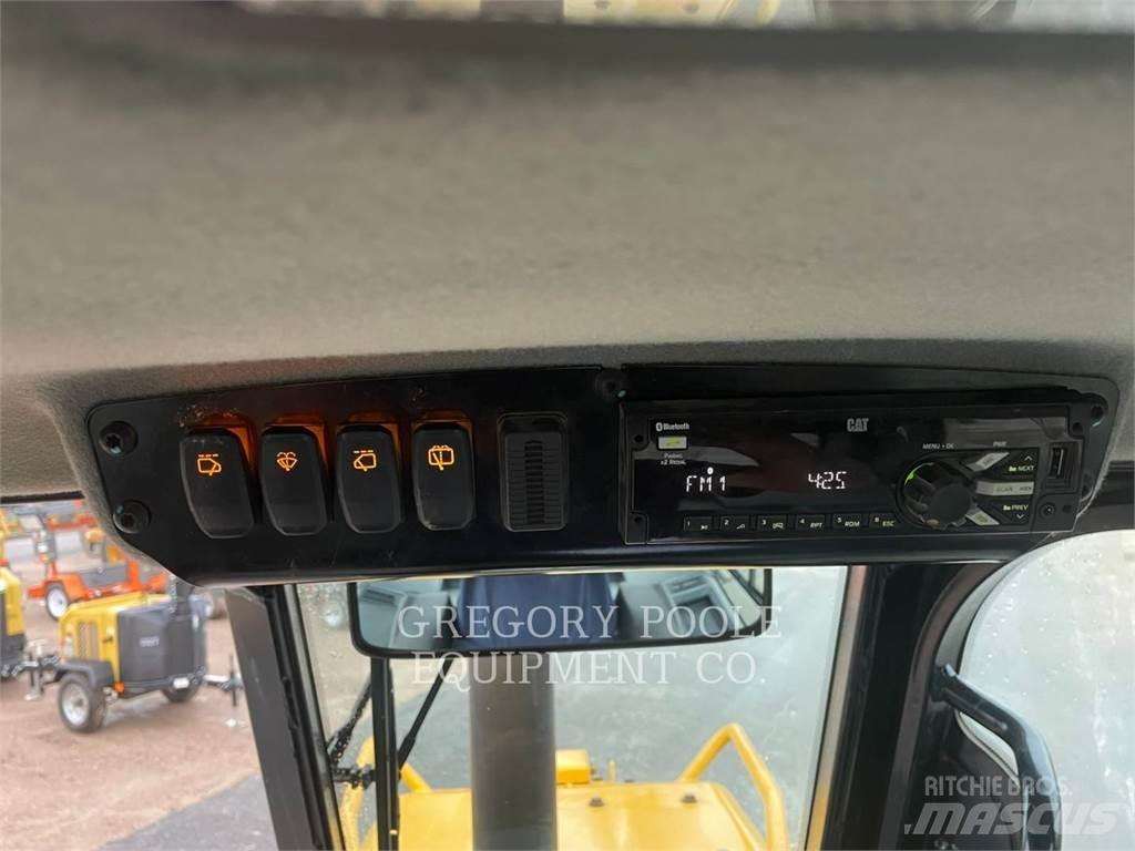 CAT D3K2XL 履带式推土机