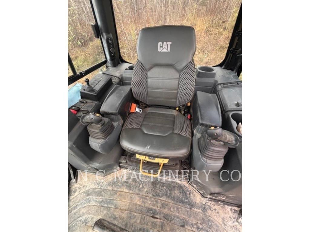 CAT D4 LGPVPAT 履带式推土机